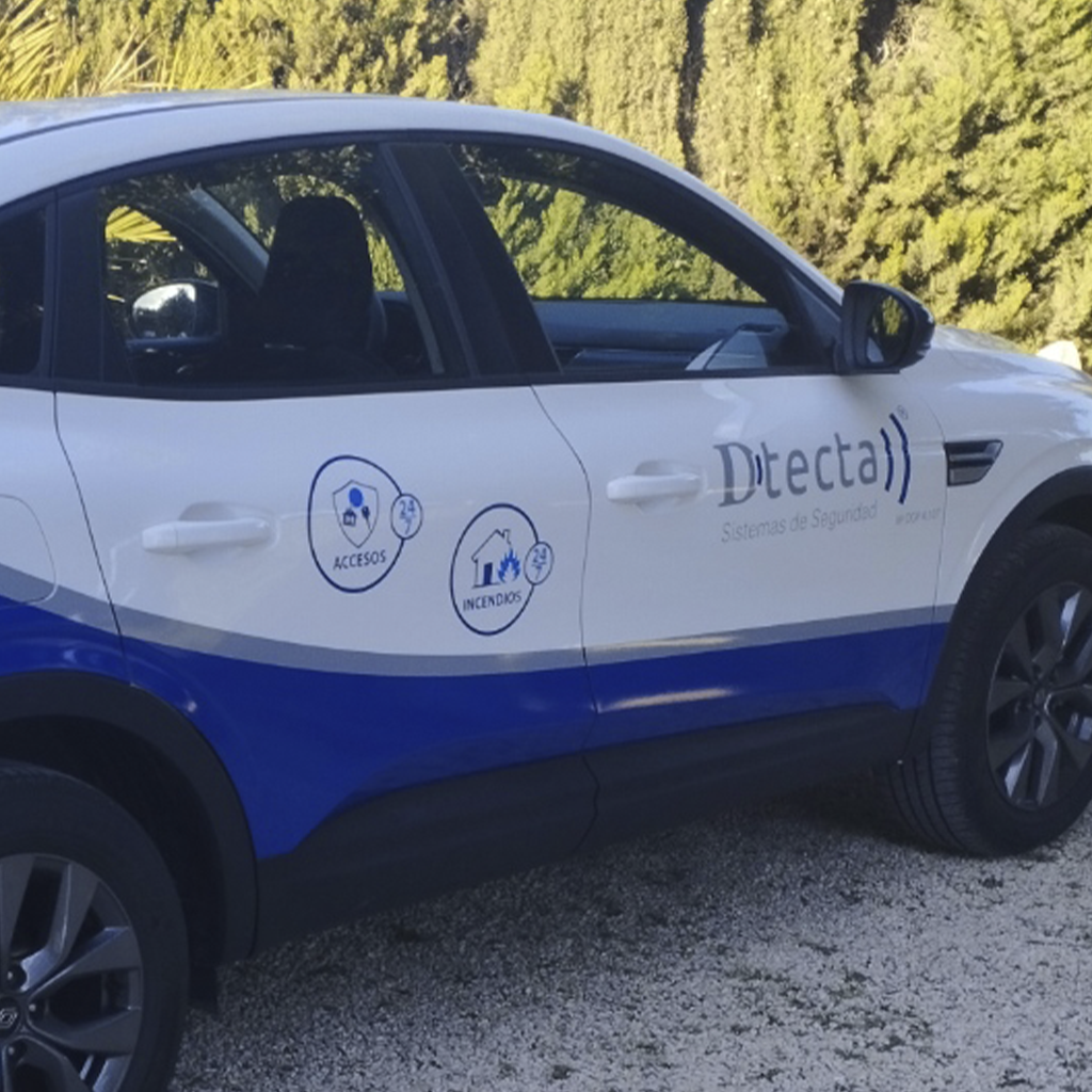 xti camion rotulacion coche detalle